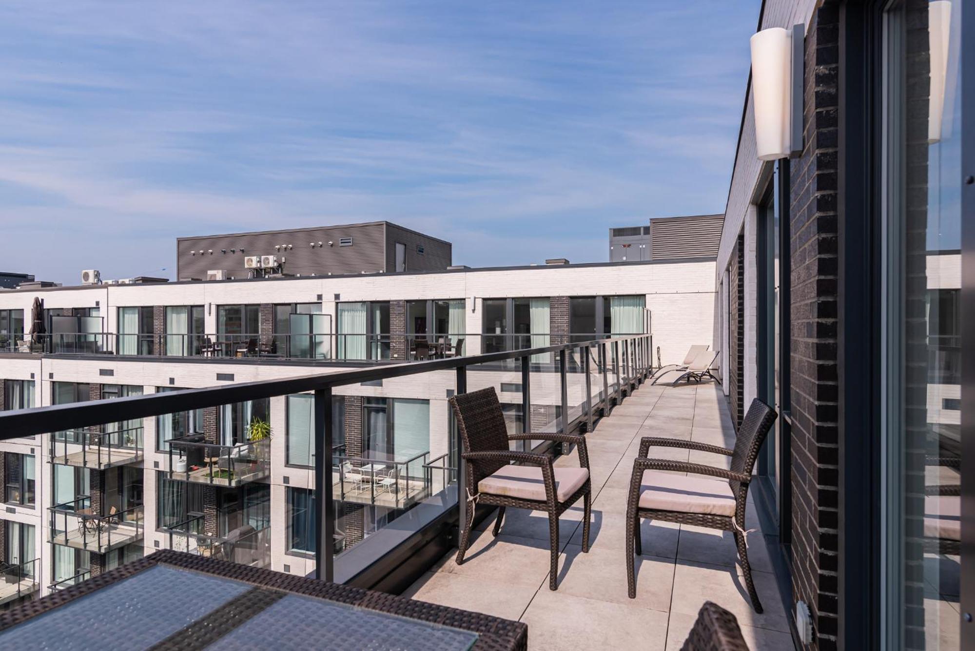 Le Se7T Penthouses Монреал Екстериор снимка