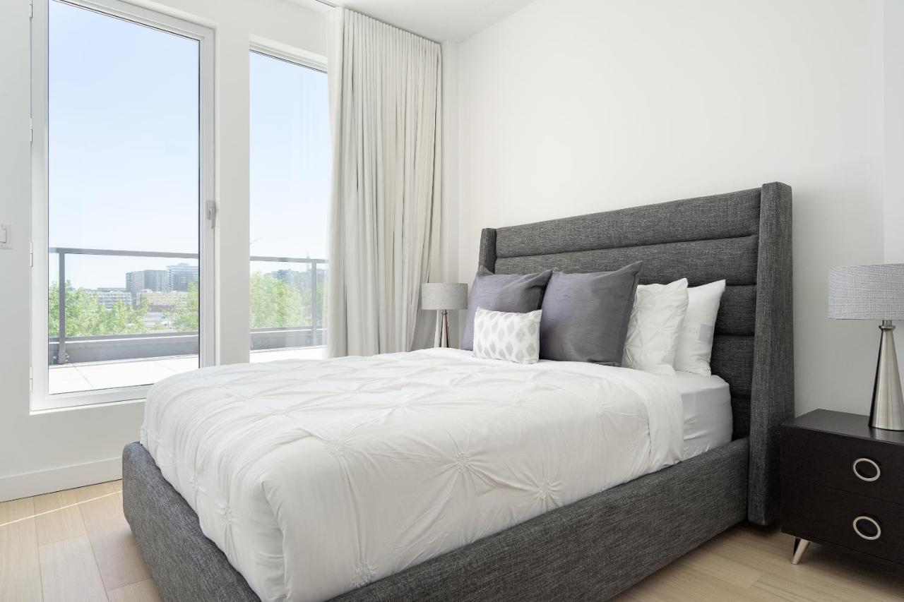 Le Se7T Penthouses Монреал Екстериор снимка